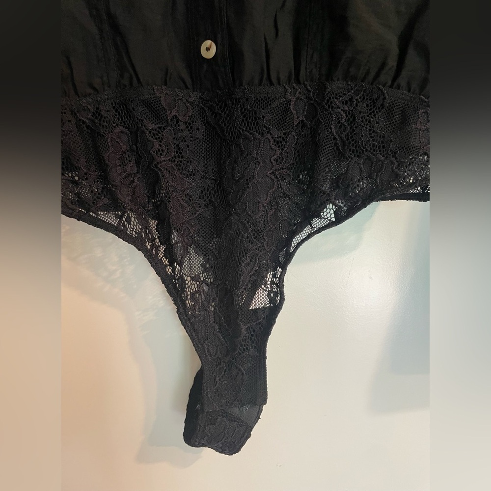 Pilcro Anthropologie Black Button-Front Bodysuit Blouse with Collar - Picture 3 of 13
